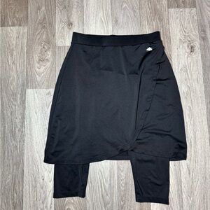 Snoga Athletics Black  Outdoor Skirt, Medium  With Capri Leggings Sport
